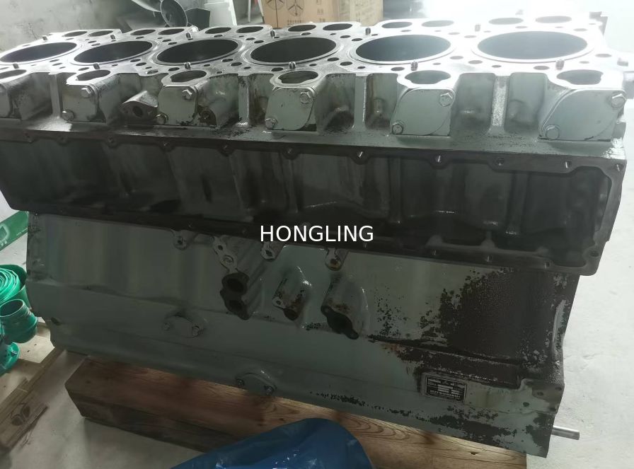 Mitsubishi S6R2-PTA Engine Cylinder body Used